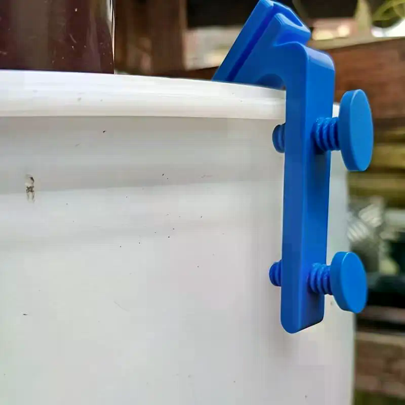 Plastic Pipe Clip - 1PC Adjustable Plastic Water Pipe Clamp